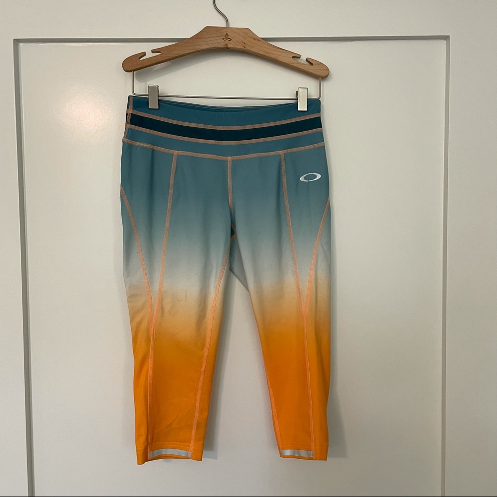 Oakley Capri length Active Tights size small